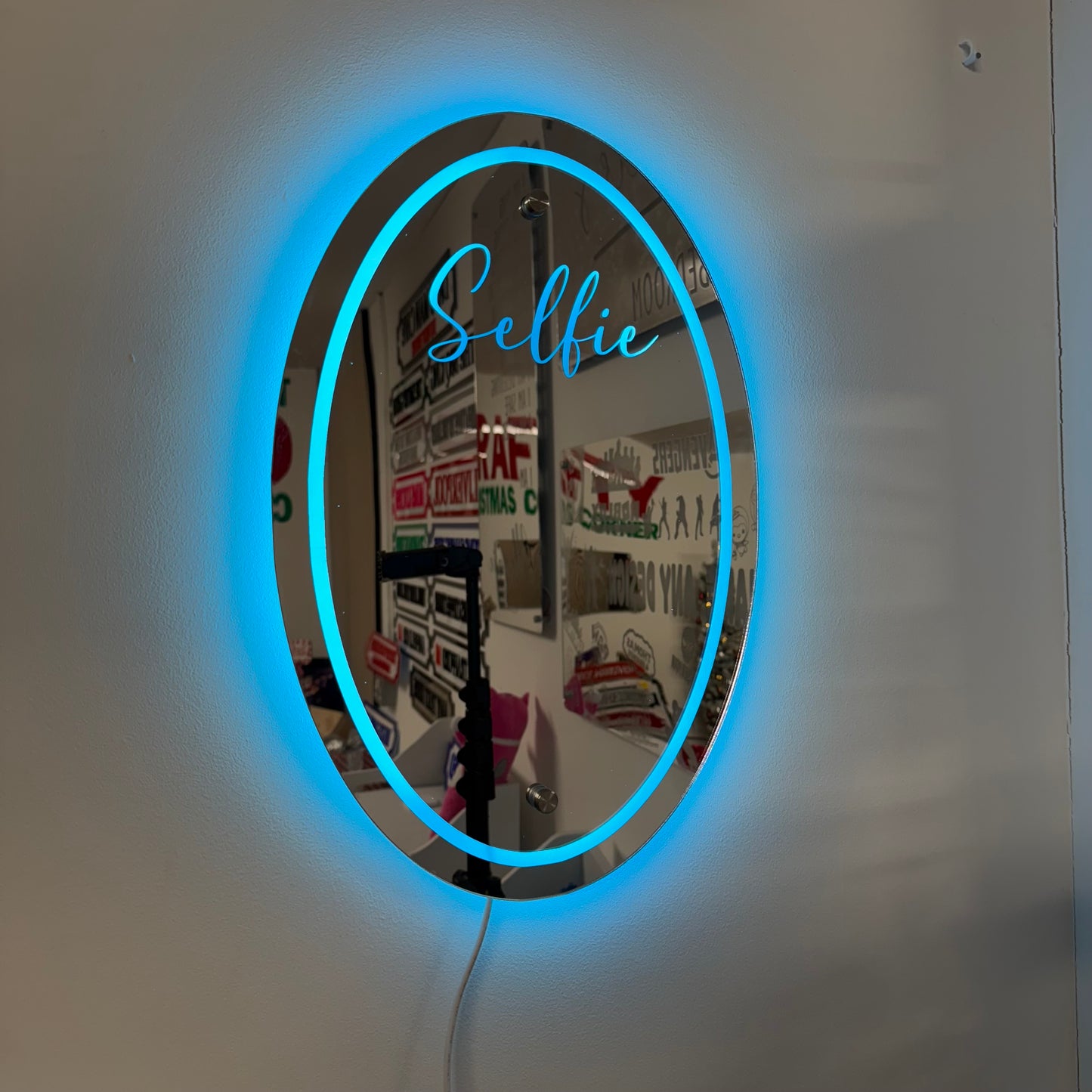 Personalised LED Selfie Mirror – Custom Name Light-Up Wall Mirror