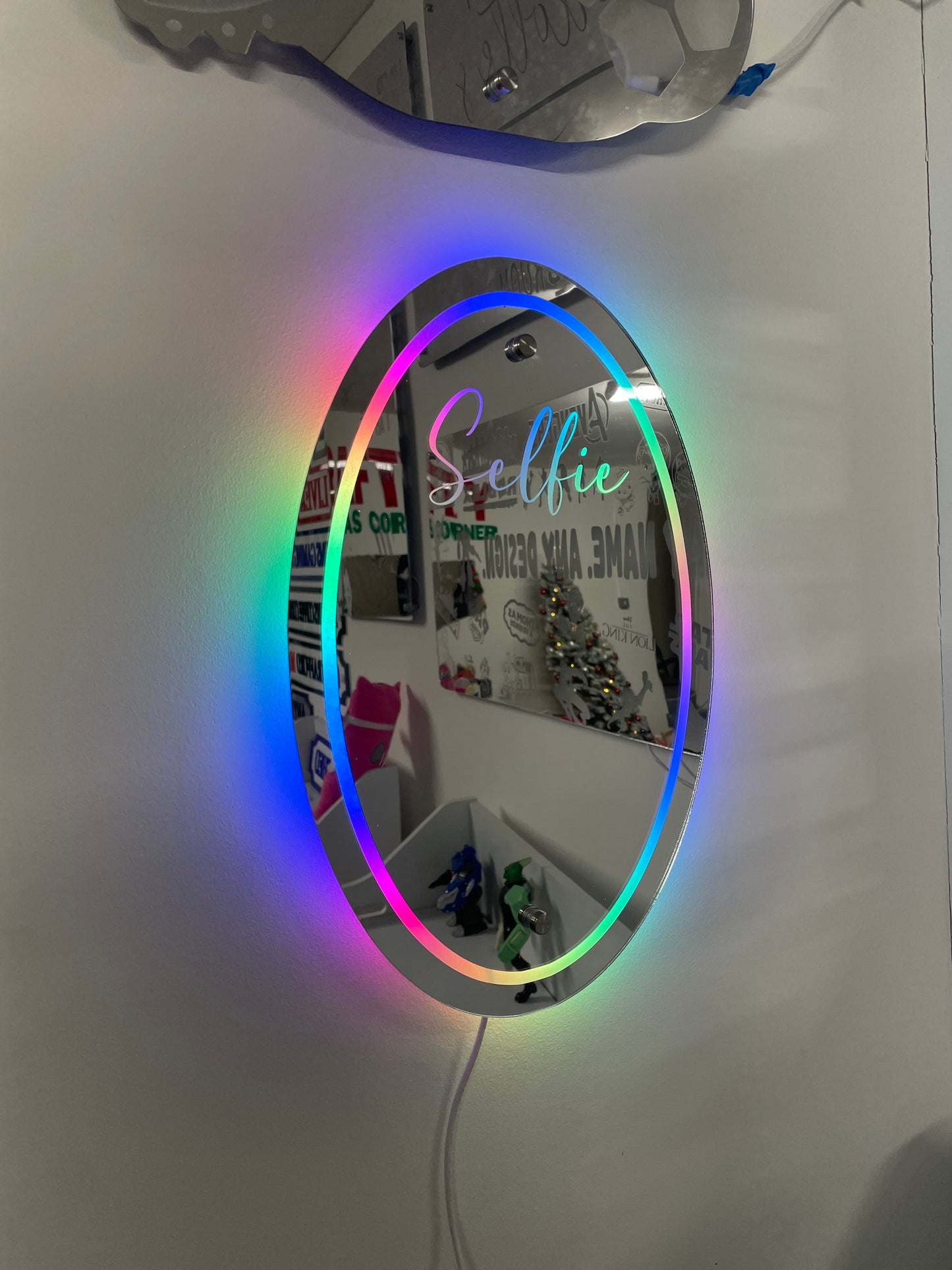 Personalised LED Selfie Mirror – Custom Name Light-Up Wall Mirror