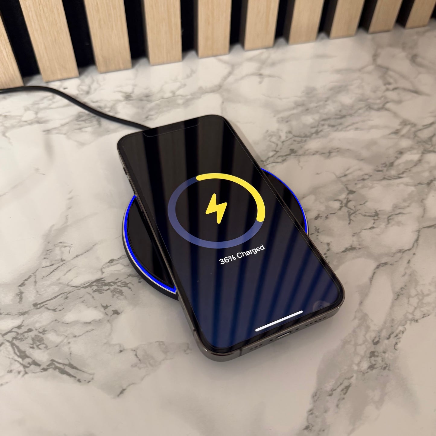 Personalised Wireless Charger – Custom Name Engraved 15W Fast Charging Pad with LED Glow – Qi-Compatible for iPhone, Samsung & More