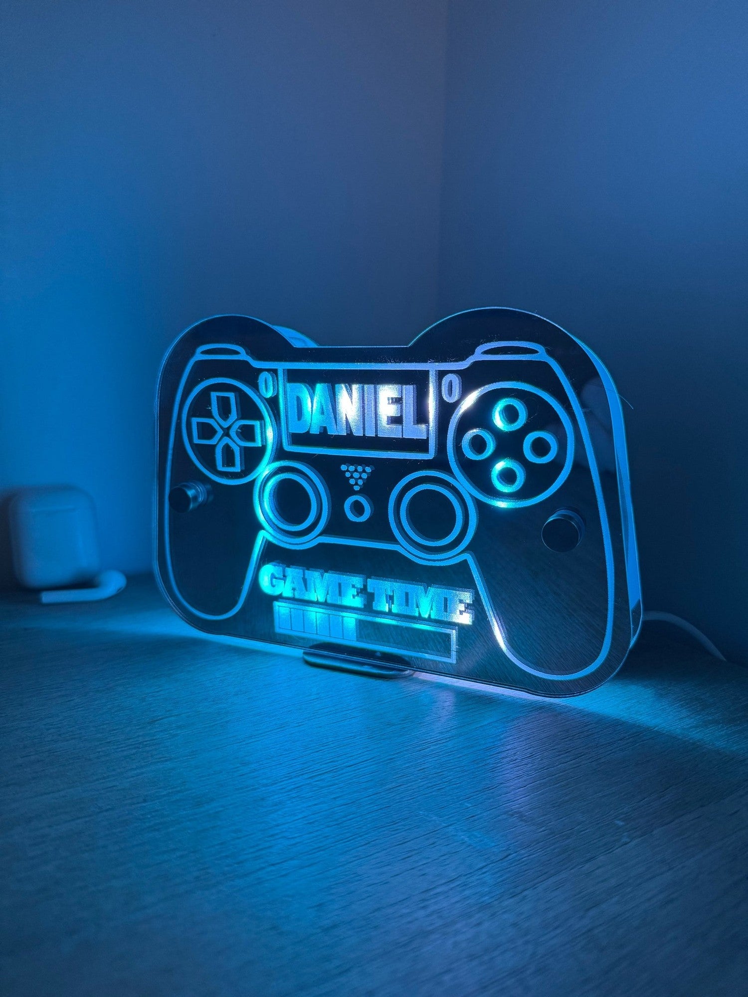 Personalised LED Game Controller Sign – Custom Name Gamer Light for Bedroom or Gaming Setup The Crafty Bonobo 3