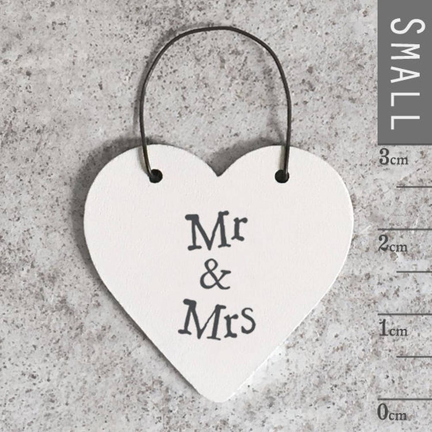 🤍 Mini Mr & Mrs Wooden Hanging Heart The Crafty Bonobo 1