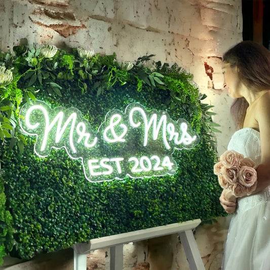 Mr & Mrs Neon Sign | Wedding Neon Sign | Wedding Decor The Crafty Bonobo Neon Sign 2