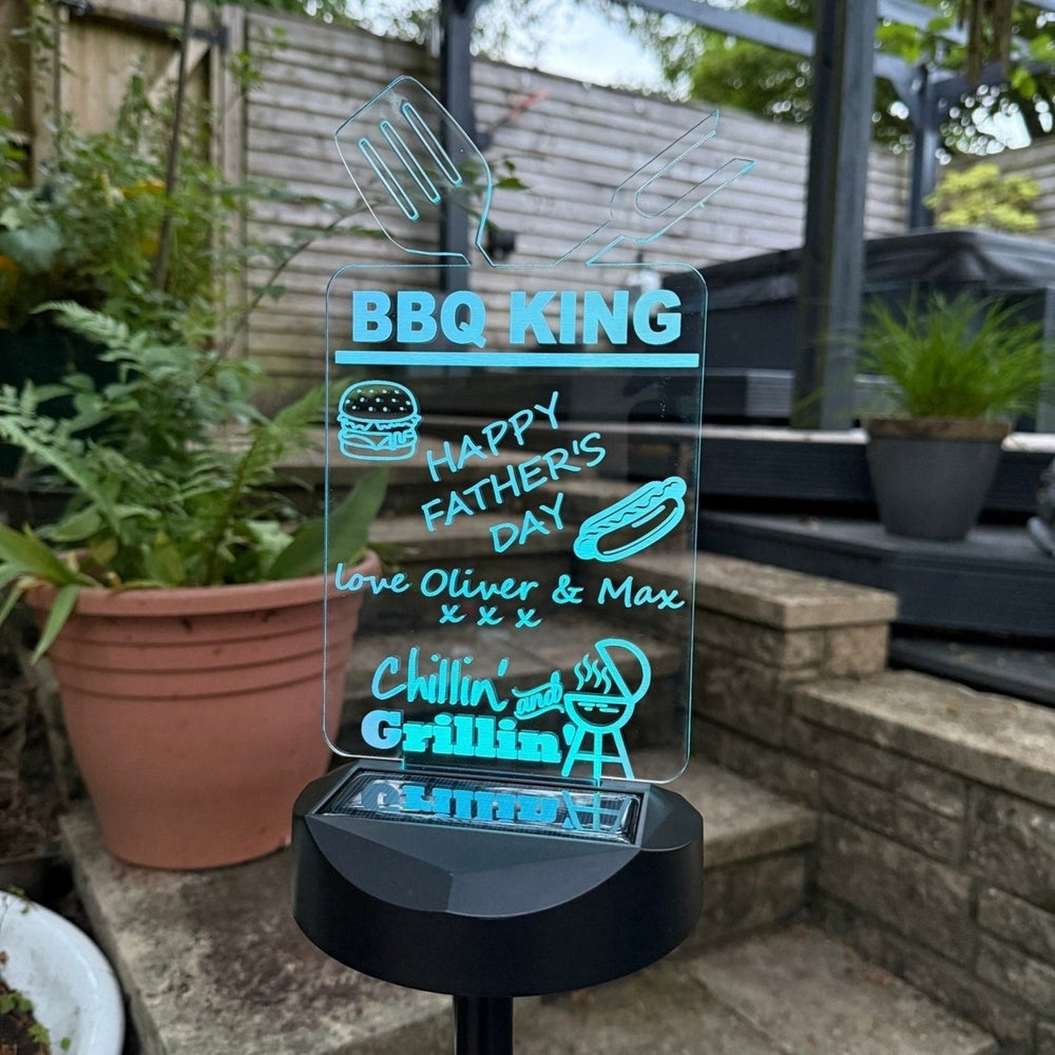 🔥 Personalised BBQ King Solar Light – Father’s Day Garden Gift The Crafty Bonobo 4