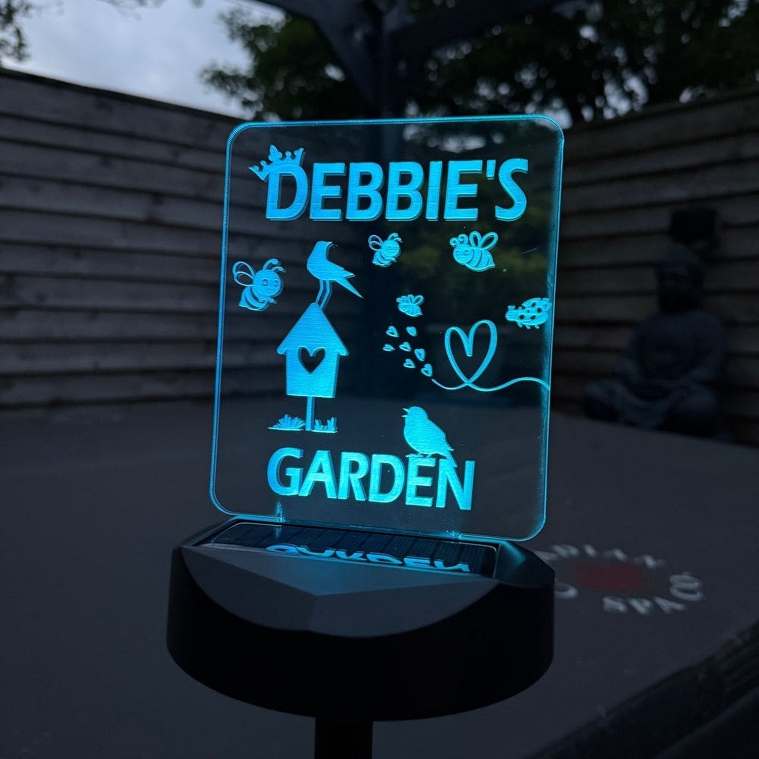 Personalised Bee & Birdhouse Garden Solar Light – Cute Wildlife Design The Crafty Bonobo 5
