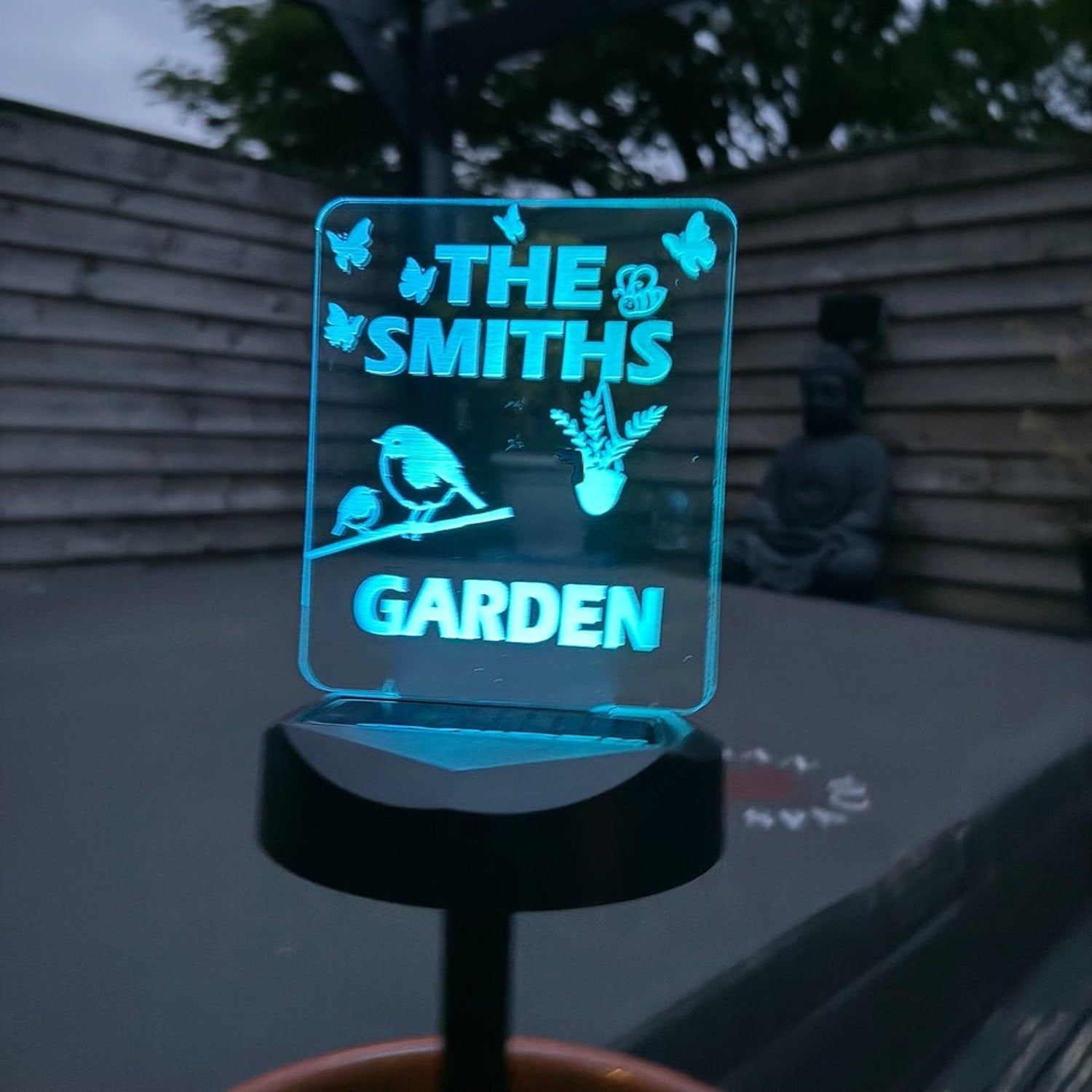 Personalised Solar Garden Light – Family bane Garden LED Sign The Crafty Bonobo 1