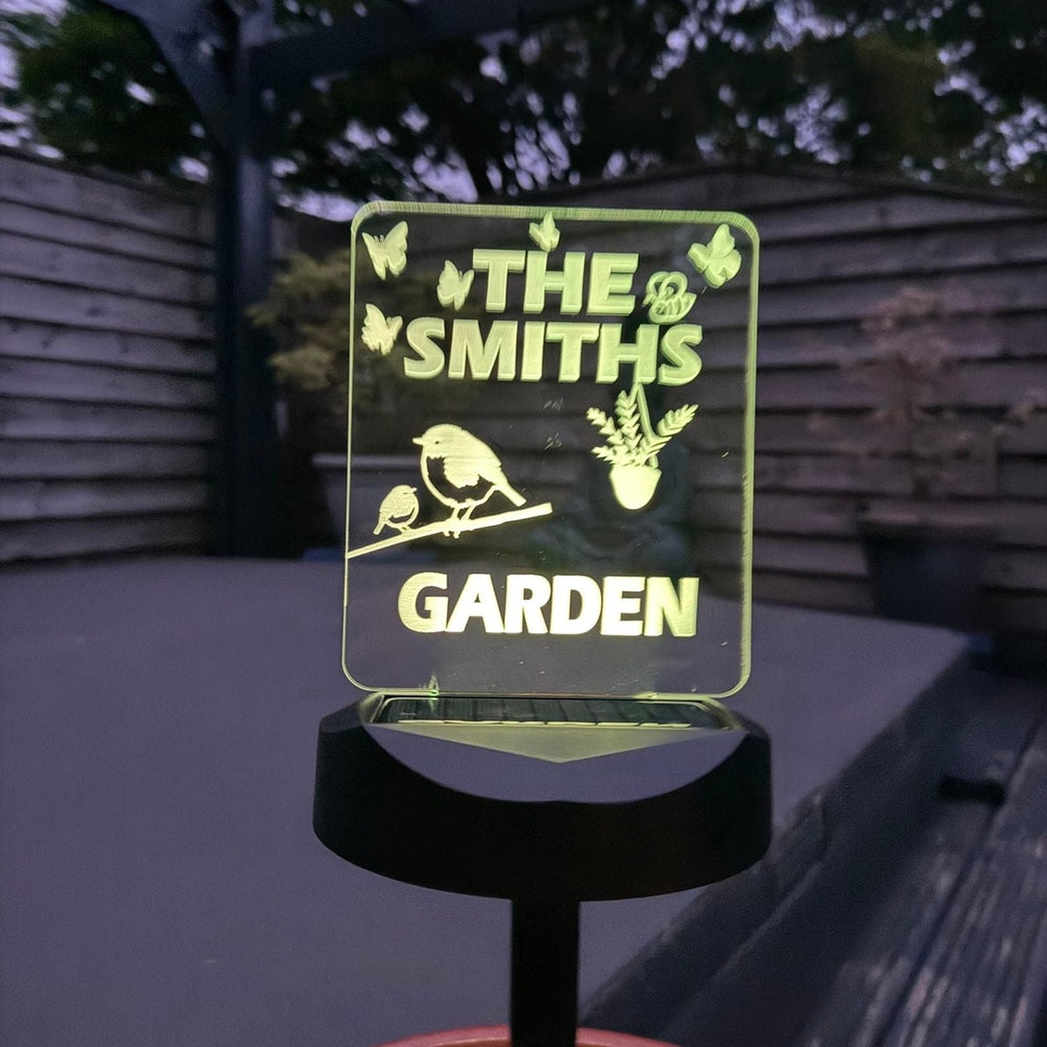 Personalised Solar Garden Light – Family bane Garden LED Sign The Crafty Bonobo 2