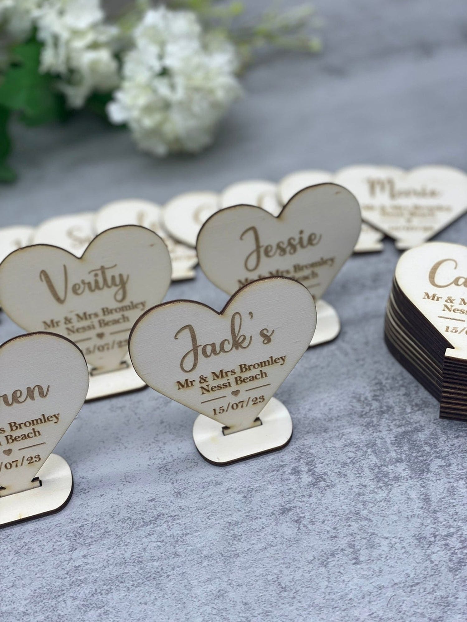 Personalised Wedding Place Name Cards – Custom Guest Name Settings